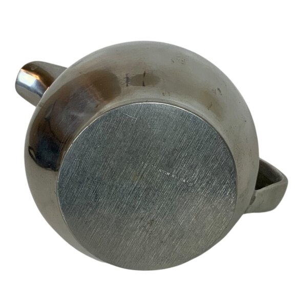 Wilton Armetale Plough Tavern Glossy Pewter Water Pitcher 48 oz Made in USA - Picture 6 of 7